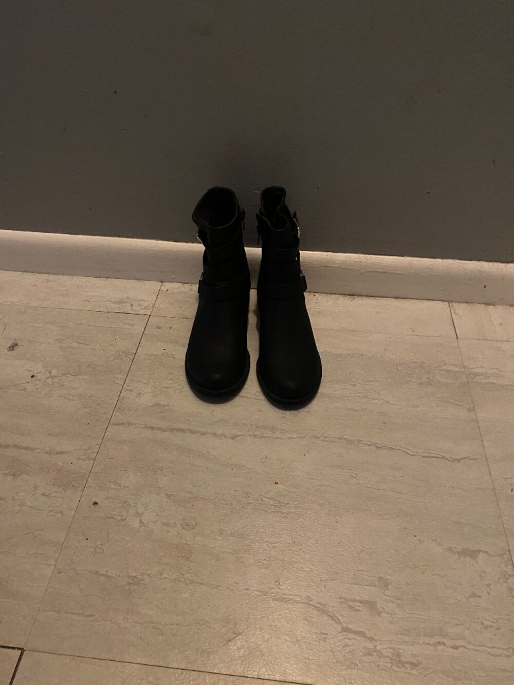 Ladies boots by Guess